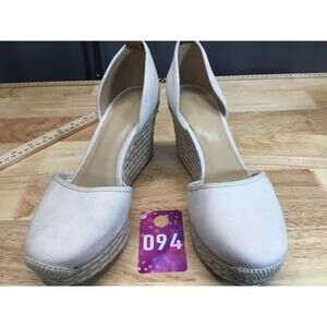 Michael Michael Kors Kendrick Sandals Women's 9 Beige Leather Wedge Heel Slip-On